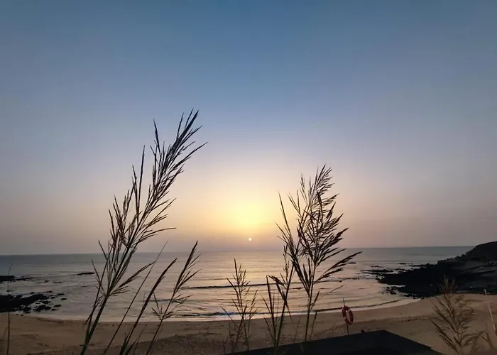 The Whale House アパート